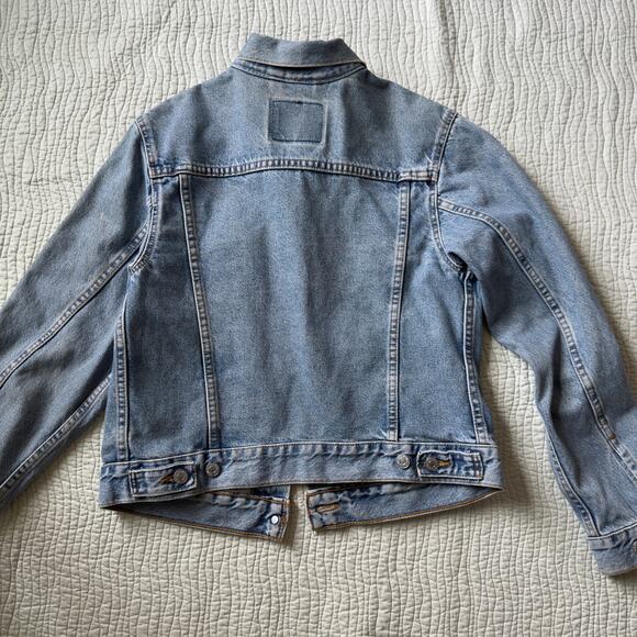Vintage Levi Denim Blue Jean Trucker Jacket Classic Staple Fall Autumm 90s M - Picture 6 of 8
